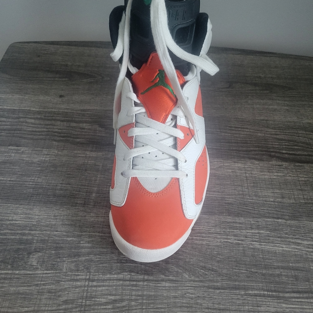 Jordan 6 - Picture 3 of 7